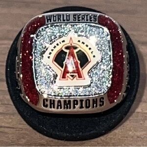 Angels Commemorative 2002 World Series Champions Ring